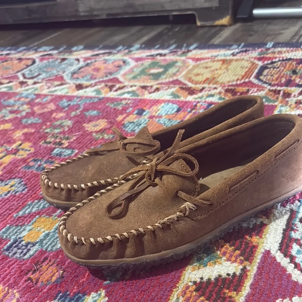 Men’s tire tread Minnetonka